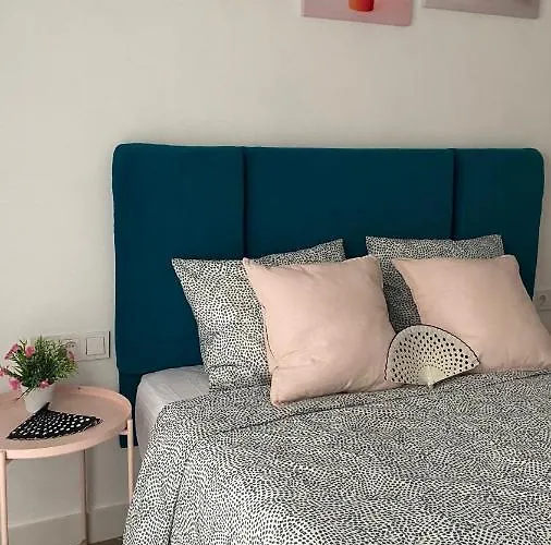 Cozy Nook Apartment *